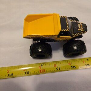 Earth Shaker Monster Truck